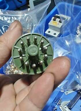 仪器拆下来的滨松R7154光电管