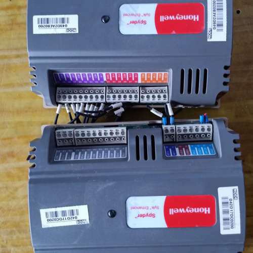 霍尼韦尔楼层控制器 PUL6438S  有6只，45O元一只