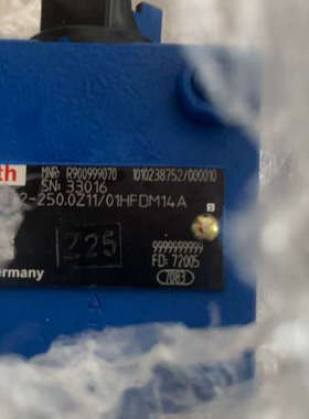 全新力士乐R900999070油缸