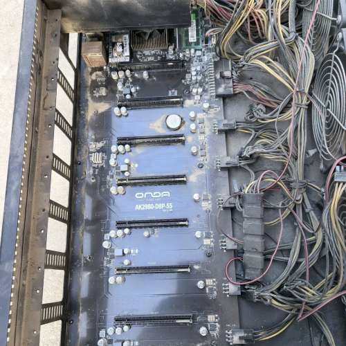 昂达8卡主板，型号：AK2980-D8P-55  带4G内存