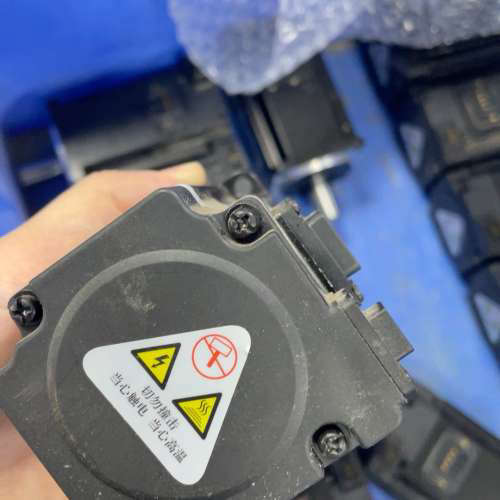 MS6H-60CS30B3-20P4 信捷伺服电机 400W