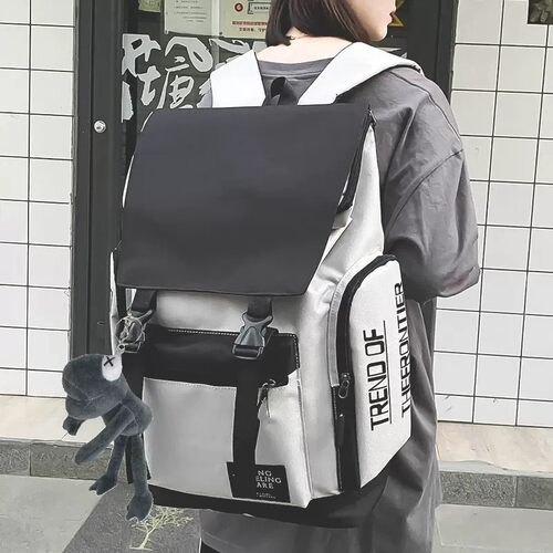 大容量日系新款高中学生男旅行设计感小众书包背包电脑包双肩包