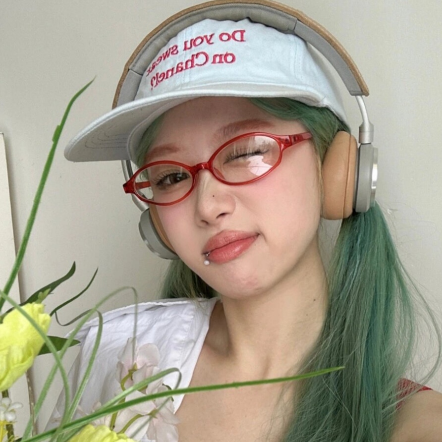 森蓝家复古红色小框Y2K辣妹椭圆眼镜框女近视可配度数素颜神器
