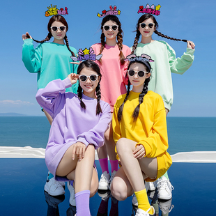 多巴胺圆领卫衣女男秋冬宽松彩色聚会演出服年会团体多人定制logo