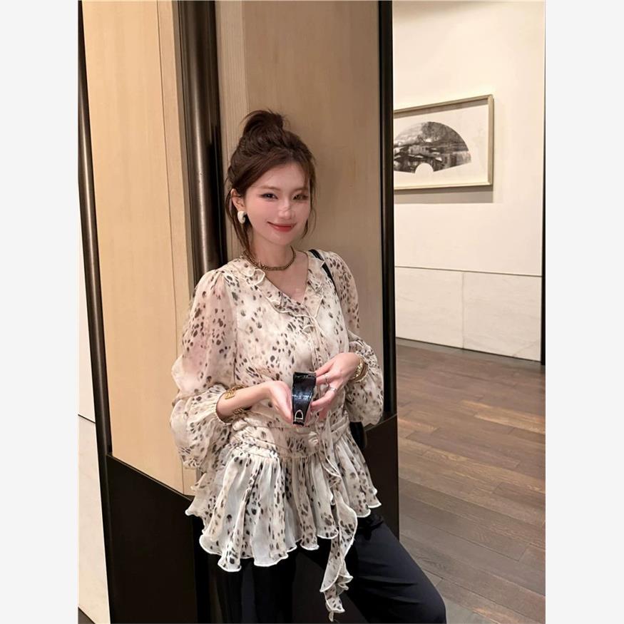 2025春夏摘星千金設計感V