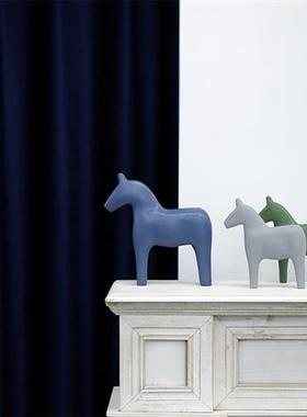 客厅高级感莫兰迪色木马摆件北欧轻奢高档现代玄关桌面小马装饰品