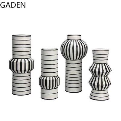 Black and White Ceramic Vase Creative Striped Dried Flower