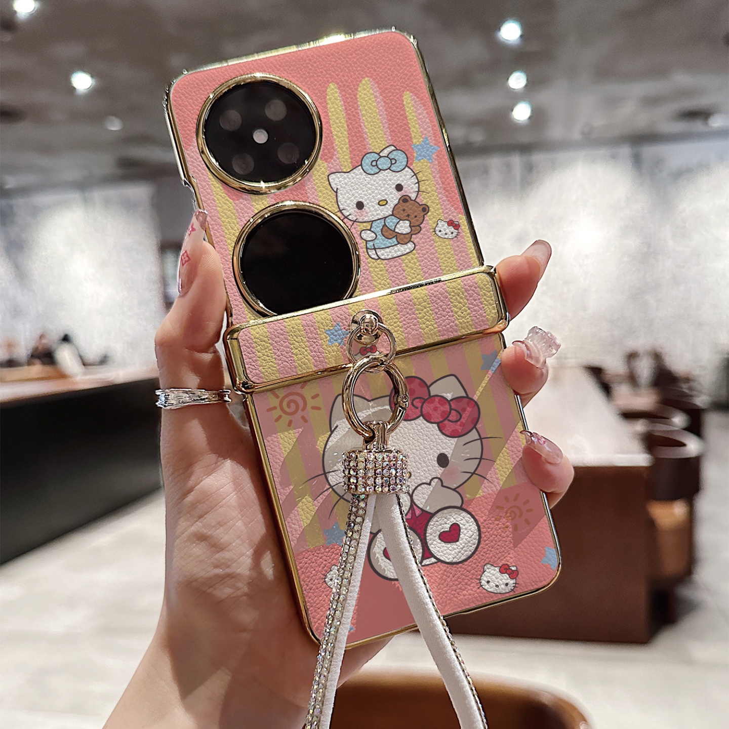 奶油条纹KT猫皮纹折叠屏手机壳