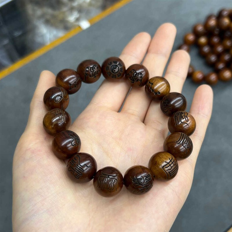 现货速发新品雷击枣木雕刻十字天经手串文玩时尚饰品佛珠手链简约