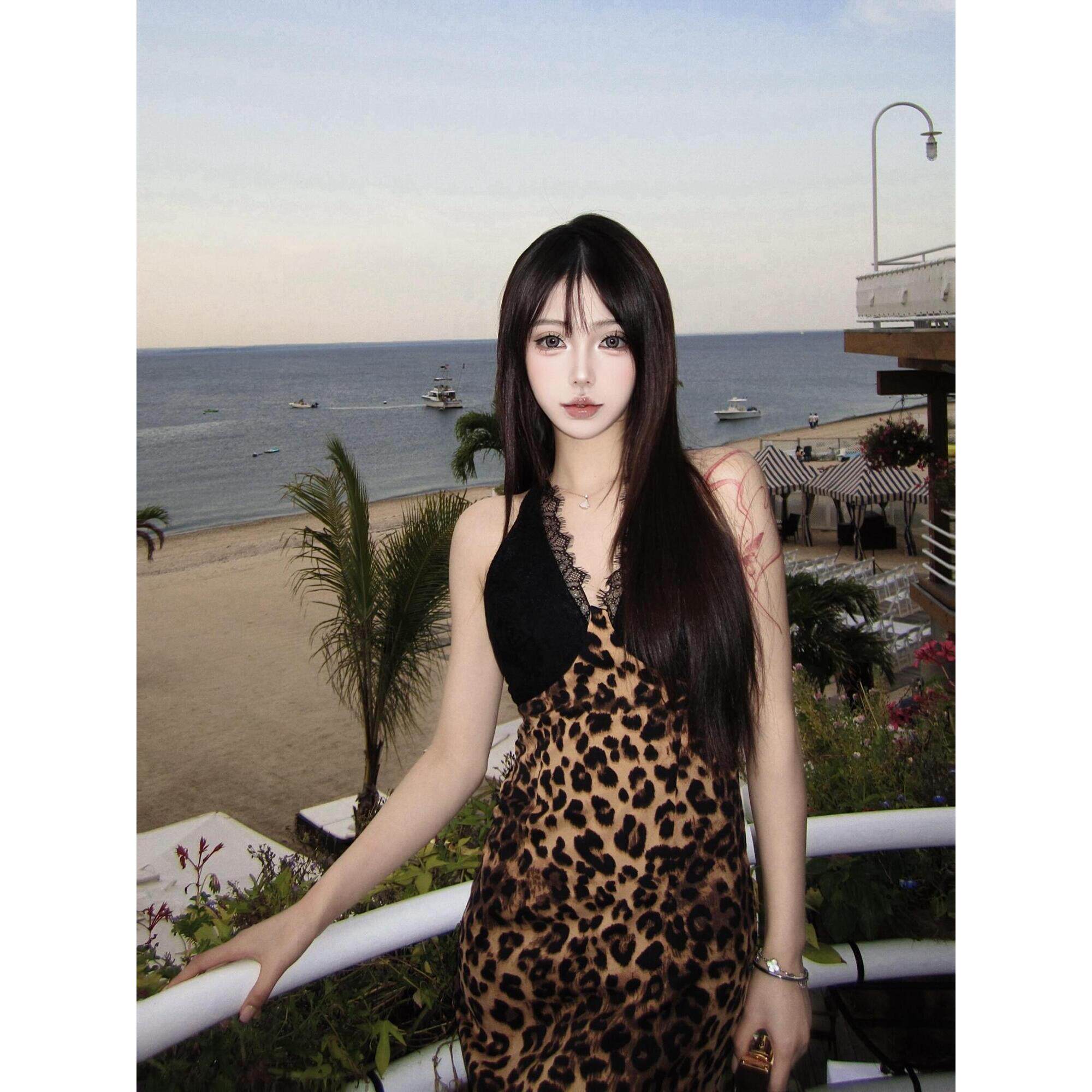 itt7 狂野女猎手 原创设计挂脖露背v领蕾丝豹纹包臀连衣裙女夏季