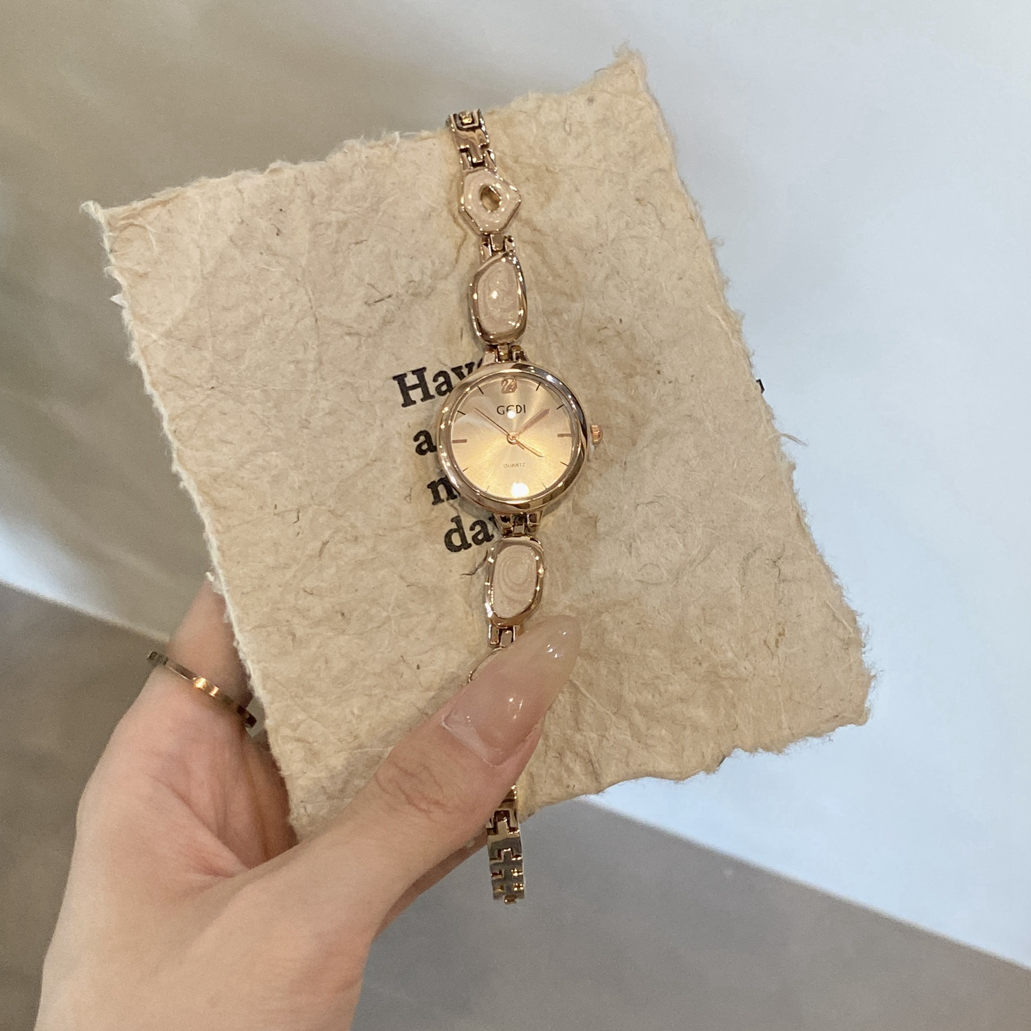 ICHUMU复古时髦轻奢女表