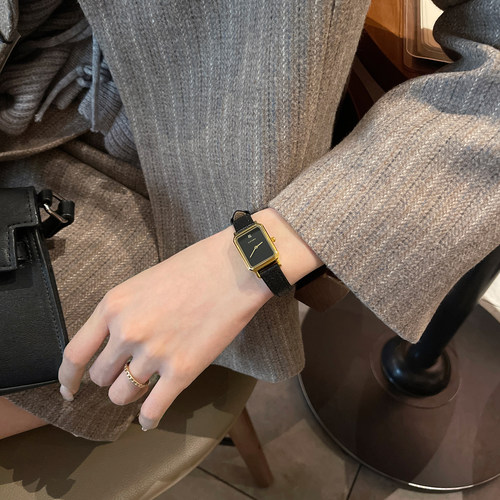 ICHUMU复古小众轻奢女士女表