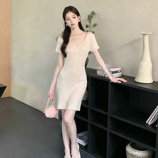 法式收腰V领裙子短袖针织连衣裙小个子海滩度假裙女2024夏季