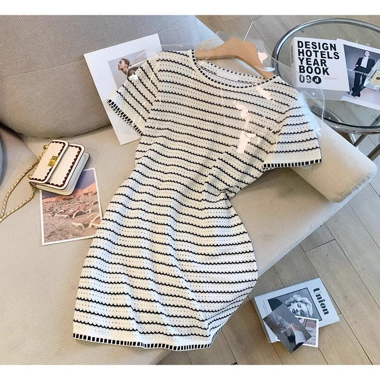 小香风夏季新款圆领针织连衣裙冰丝镂空针织裙中长款法式复古茶歇