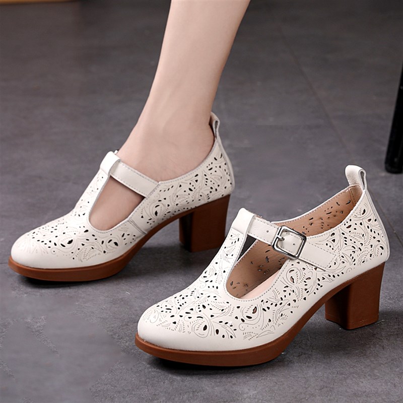 头层牛皮镂空凉鞋新款软底t防滑百搭舒适洞洞女鞋夏季民族风妈妈