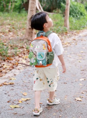 小学生女生护肩减负卡通双肩包