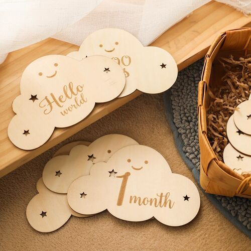 8pcs/set Wooden Baby Milestone Cards Cute Cloud Shape Milest