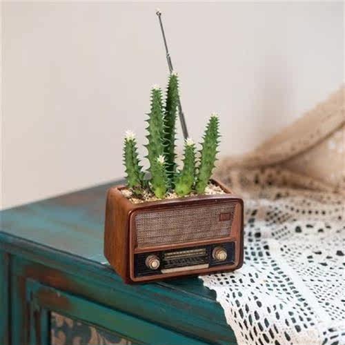 Retro Radio Shaped Resin Flowerpot Container Home Office
