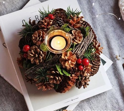 Christmas Decoration Wreath Candle Holder Pine Cone Berries