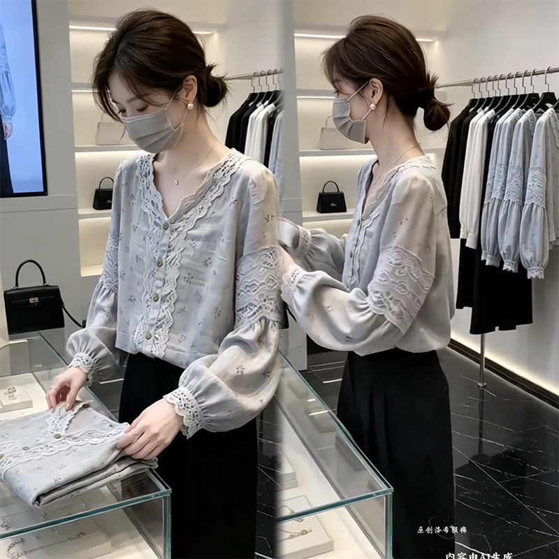 法式碎花t恤女V领蕾丝拼接长袖上衣秋季温柔风打底衫宽松短款小衫