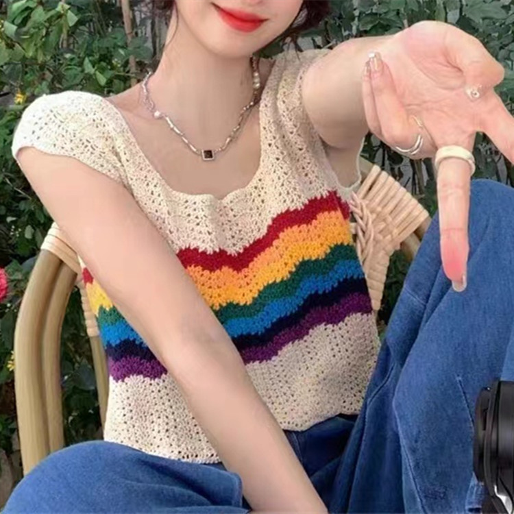 绝美吊带上衣彩虹条纹背心2024国风t恤女大码法式原创胖mm针织瘦