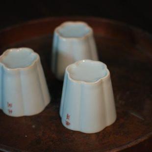 三生万物 喜悦茶铺 海棠花口杯 功夫茶具 汝窑青瓷写字主人杯