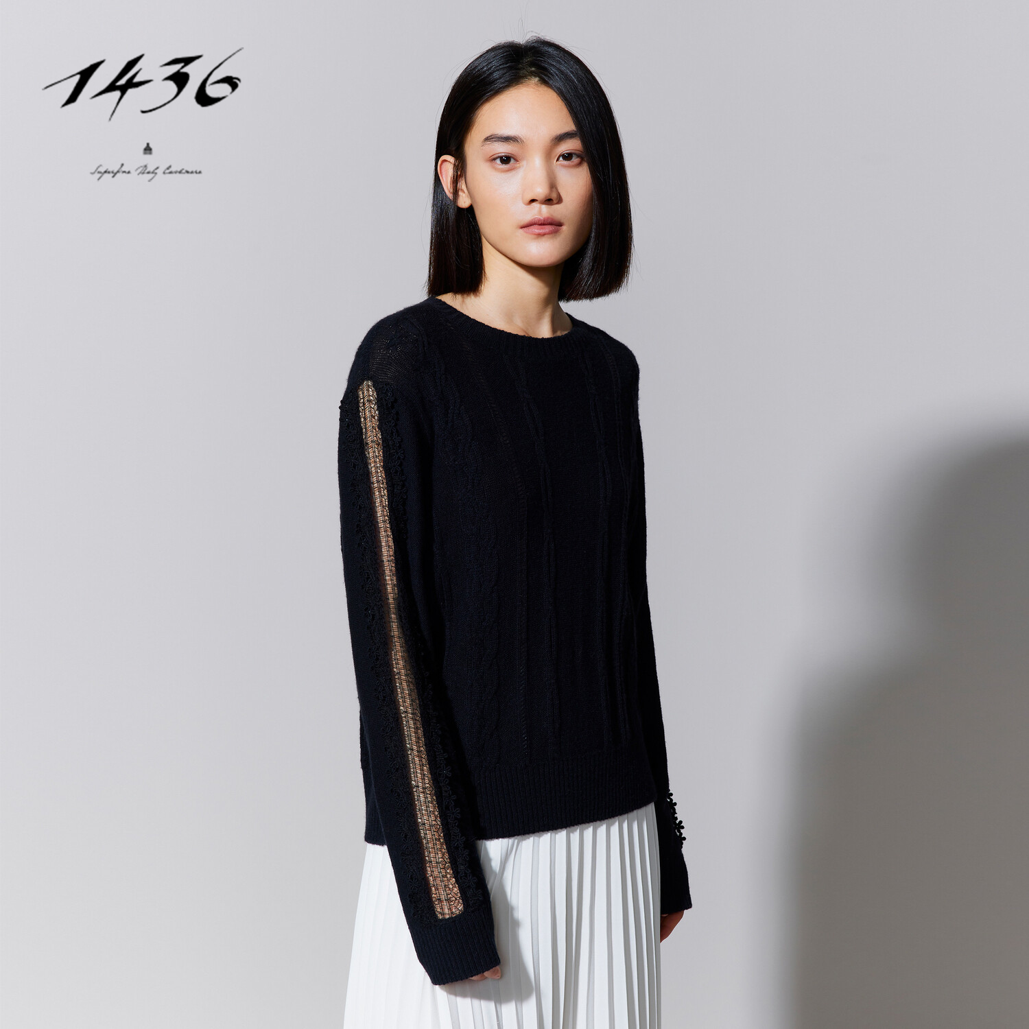 1436圆领装饰蕾丝边绞花粗纺女士套衫