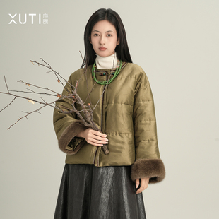 J09 鹅绒服外套女冬季 25632 100%桑蚕丝新中式 序缇质造90鹅绒填充