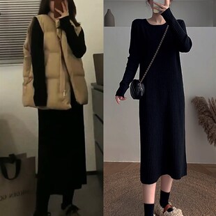黑色纸片人e中长版圆领针织洋装女冬季配大衣过膝打底直筒毛衣裙
