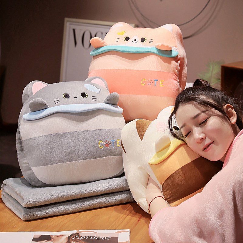 猫咪抱枕被子两用毛毯暖手办公室午睡毯子二合一午休枕头汽车车载