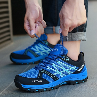 New Hiking Boots Men	s Mesh Breathable Outdoor Sports