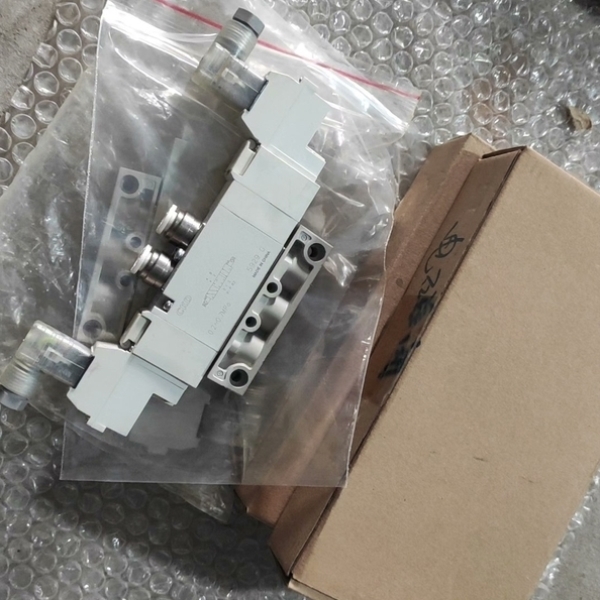 议价CKD电磁阀4GD330-C8-BC-3 /4GE2请询价请询价