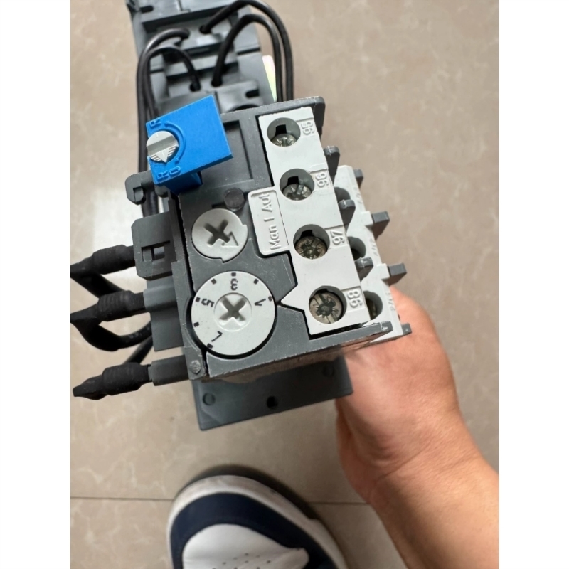 议价ABB热过载继电器,型号TA2500 DU-375,德国