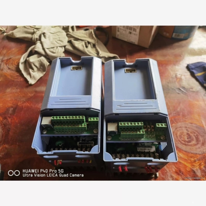 议价米兰变频器M2000-VS1.5G 1.5Kw220实物
