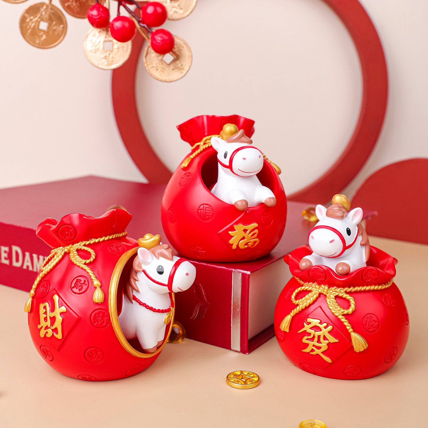 全越马年袋袋有钱马桌面摆件礼品