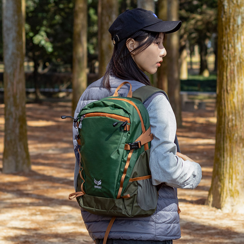 户外轻便短途旅行登山包