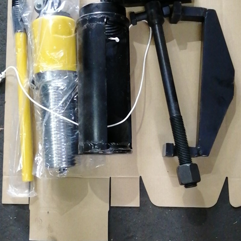 潍柴170发动机液压拆气缸套工具20吨液压工具缸套拆卸工具