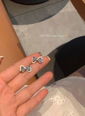 【蜜桃茶】浪漫定义 蓝色蝴蝶结耳钉小众设计感高级轻奢耳环耳夹