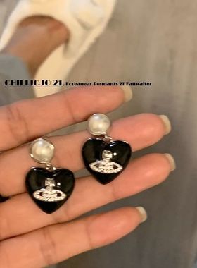 CHILIJOJO/4/13/ 又一个我的心头爱呀!黑色桃心耳钉 经典百搭