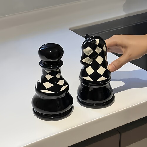 好高级的国际象棋牙签盒摆件
