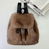 韩国小众设计感毛绒双肩包女2025新款 外出旅行通勤包百搭毛毛背包