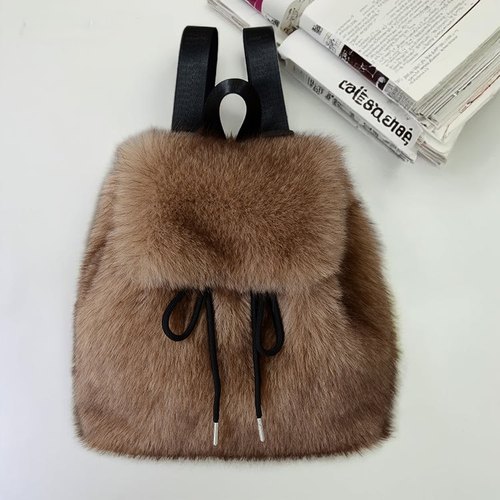 韩国小众设计感毛绒双肩包女2025新款外出旅行通勤包百搭毛毛背包