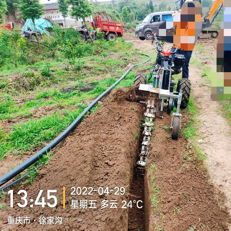 小型链条开沟机 地面挖深沟1米深电缆地埋线 管道开槽机