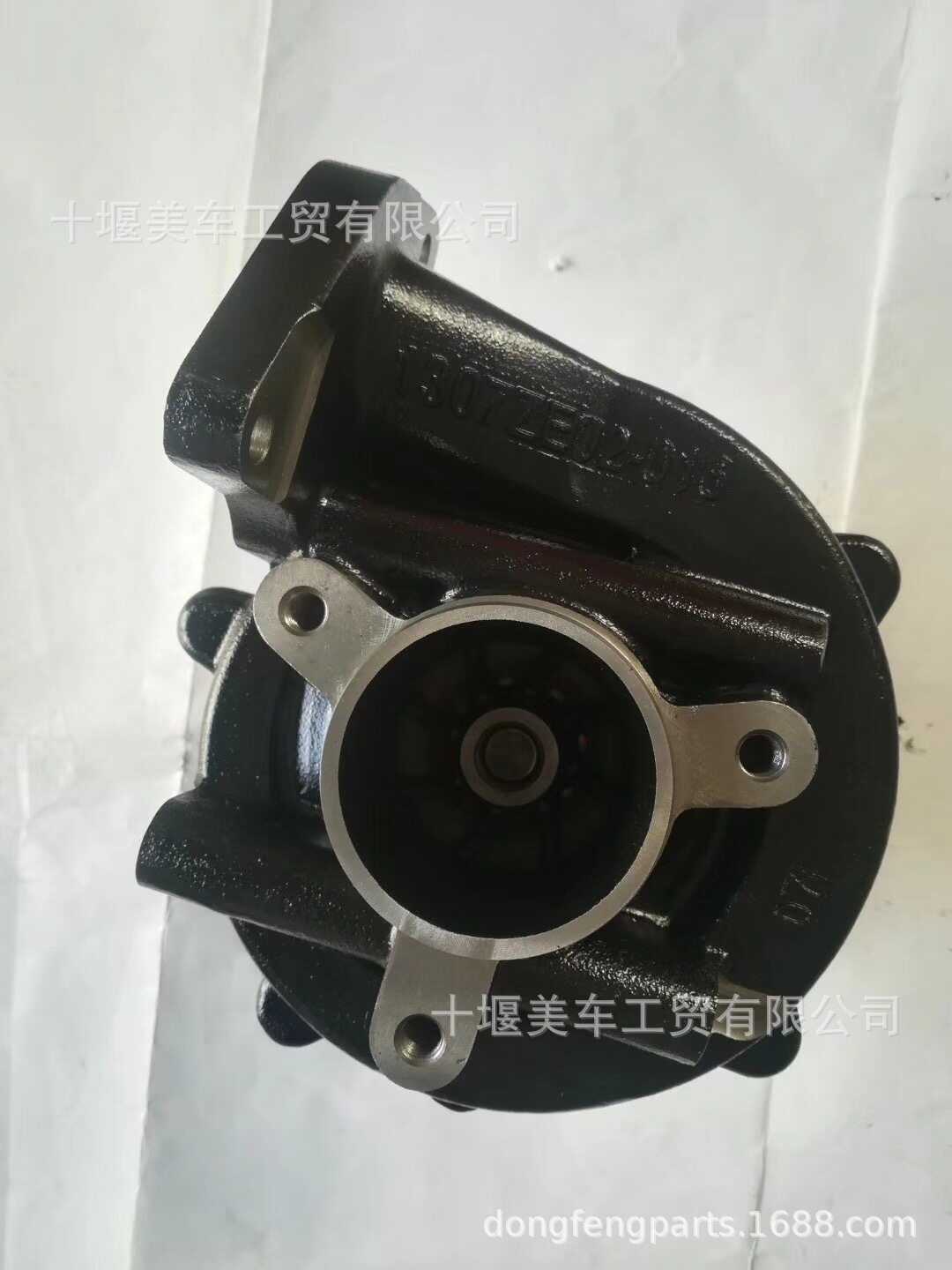 康明斯ISZ8.9发动机水泵直销