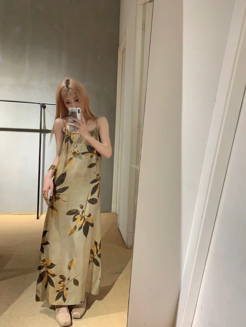 树叶印花铜氨丝吊带长裙