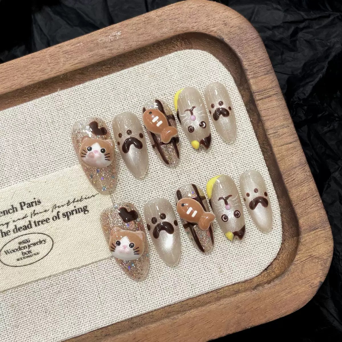 巧克力猫咪追光猫眼手工穿戴甲可爱卡通立体美甲贴假指甲杏仁甲