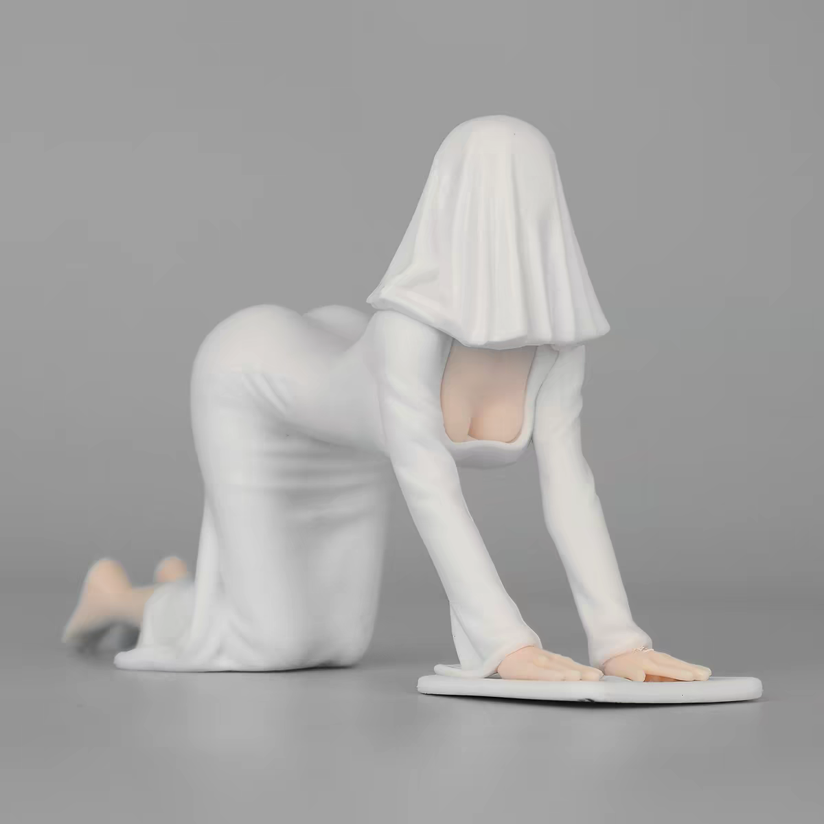幽灵娘女王成人手办二次元