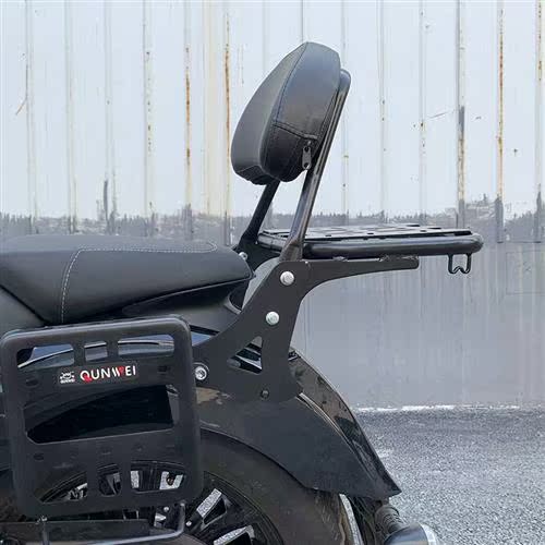 适用奔达灰石300 后货架 改装后靠背尾架备箱铝箱支架边包配件