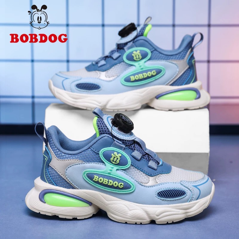 巴布豆儿童运动鞋2025冬季新款网面透气男女童中大童旋转纽扣鞋子