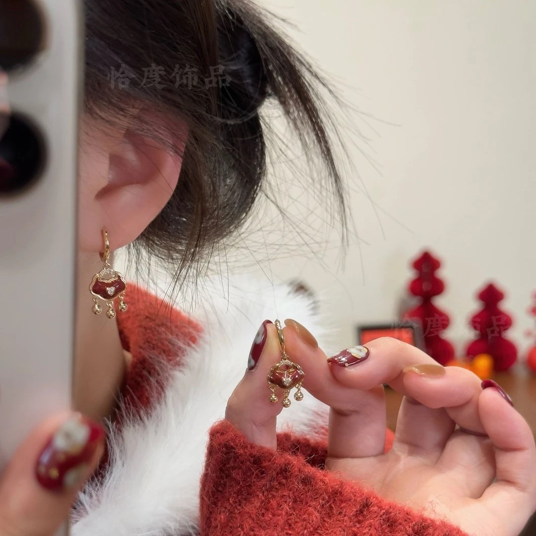 恰度饰品中式红色平安锁复古耳扣红色如意耳环时尚轻奢小众简约,饰品/流行首饰/时尚饰品新,耳环,淘宝优惠券,粉丝福利购,淘宝优惠卷